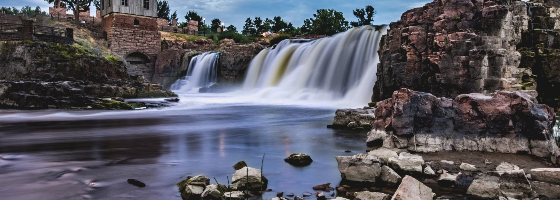 We make moving simple, fast, and stress-free for families and businesses across Sioux Falls, SD